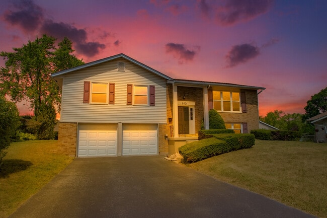 Building Photo - 815 Concord Cove