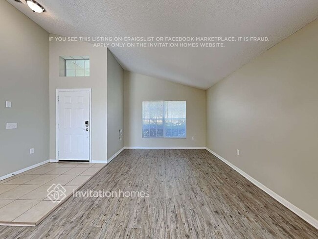 Photo - 142 Southampton Dr