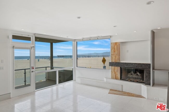Building Photo - 6 Eastwind St Unit 110 Rental