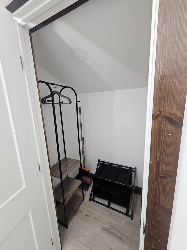 Photo - 720 Farmall Ln