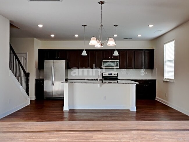 Photo - 146 Havenbrook Dr