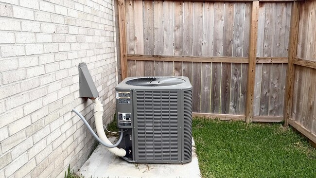 Photo - 1372 Bright Hl Dr