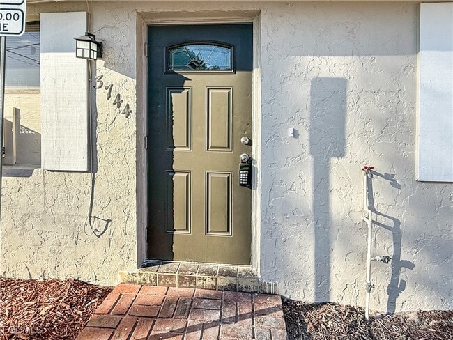 Photo - 3744 Estelle Ave