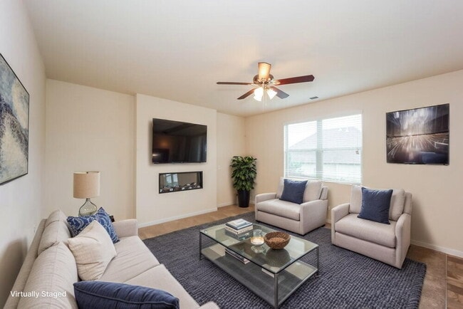 Photo - 380 Hamilton Pointe Dr