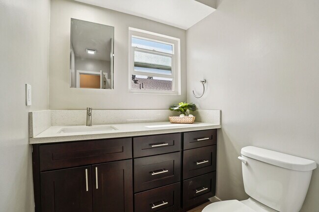 Ladera Townhouse