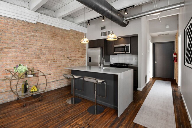 Photo - 1012 W Randolph Apartments