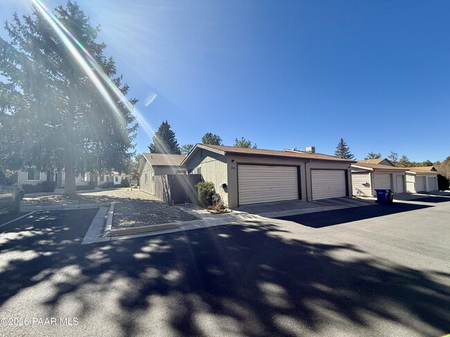 Photo - 350 Rim Rock Cir Unit 2