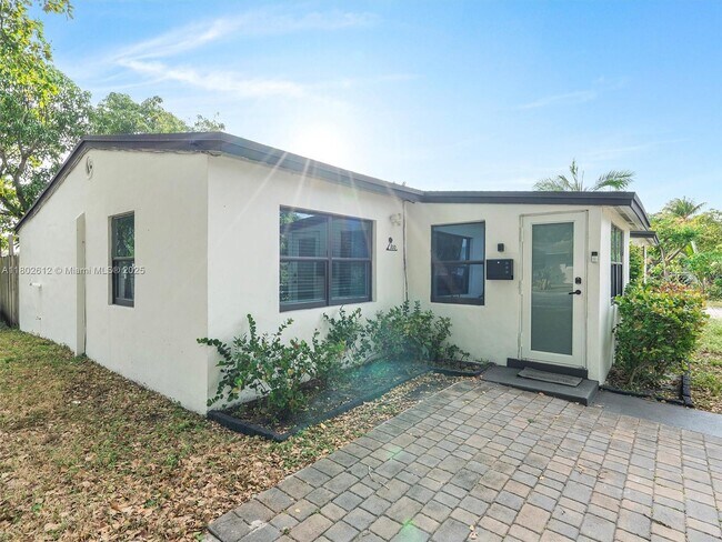 Photo - 300 SW 23rd St Unidad 1