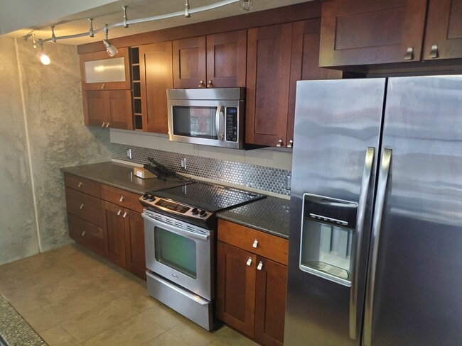 Photo - 309 E 5th St Unit 401