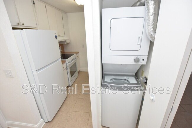 Photo - 141 Fernery Rd Unit B5