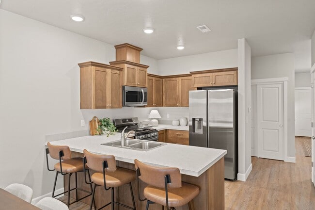 Photo - Mountain Views! 3 Bed/2.5 Bath Duplex with Fully Fenced Backyard - Golden Market Lane Unit 2