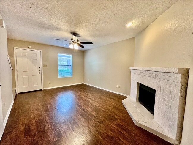 Photo - 3047 Olympia Dr
