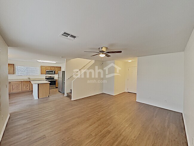 Photo - 628 E Springfield Pl