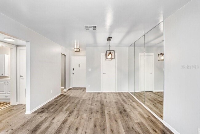 Photo - 4611 W Fig St Unit 208
