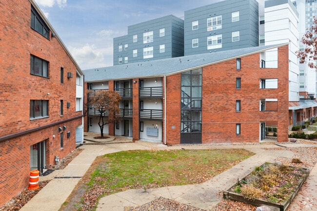 Photo - THE ALCOVE @ SECOND & JOHN