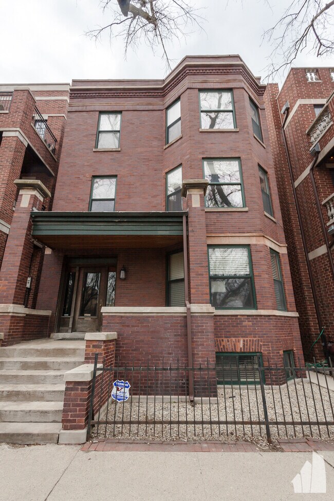 Photo - 1538 W Wrightwood Ave Unit #  01