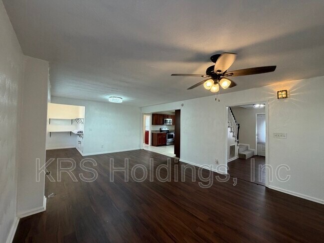 Photo - 300 Hampton Roads Ave