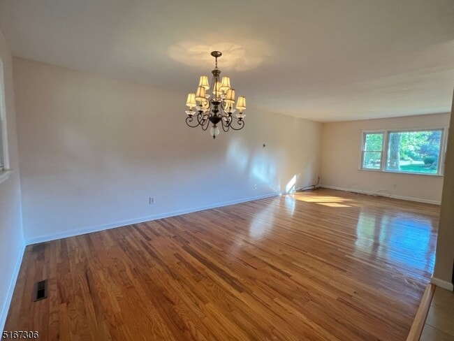 36 Cortright Rd