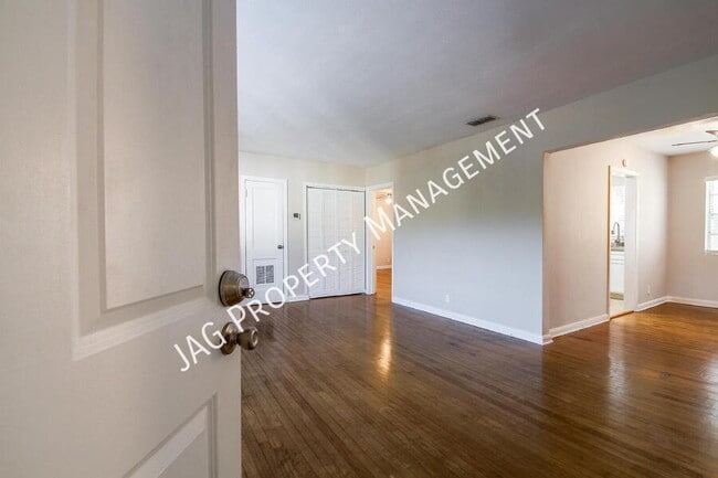 Photo - 2761 St Johns Ave