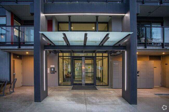 Photo - Sundance Apartments