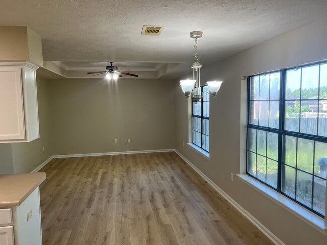 Photo - 3 Bed 2 Bath Home