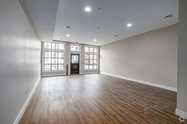 2BR, 1BA - 1,400SF - Office - 120 Elm St