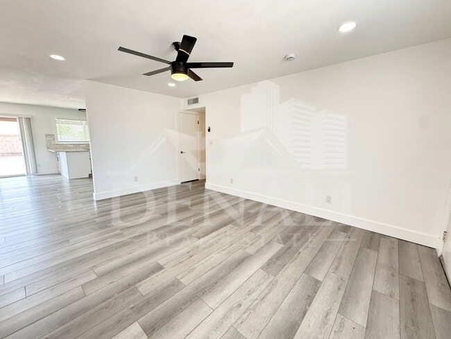 Photo - 2601 E Hopi Ave