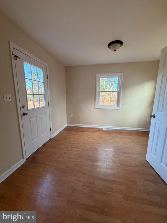 Photo - 624 Tacoma Blvd