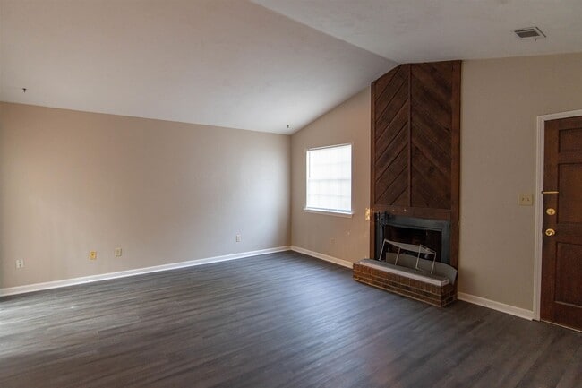 Photo - 2201 Hartsfield Rd