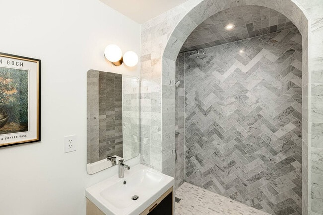 Photo - 1510 Race St Unit ID1056153P