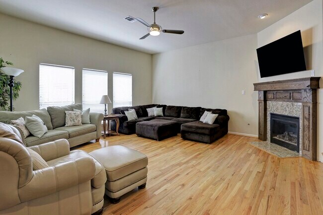 Photo - 5706 Cornish St Unit B