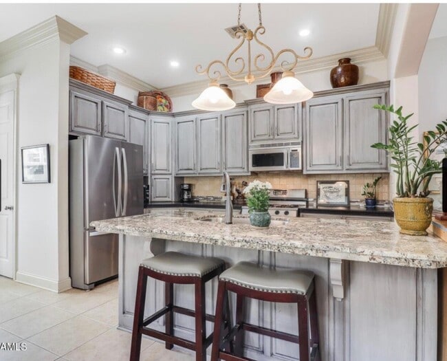 128 Coconut Grove Cir