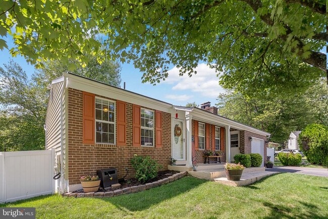 Building Photo - 8805 Rosanne Ct