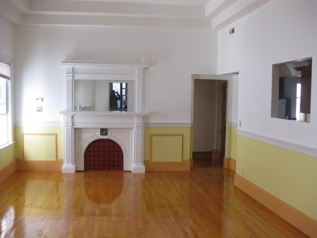 235 Heath St Unit 3