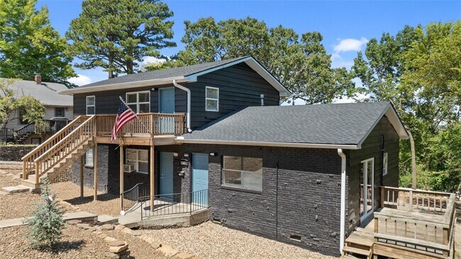 Photo - 828 W Caraway St