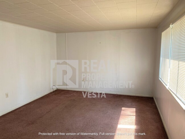 Photo - 612 Cedarwood Dr