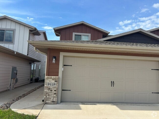 Building Photo - 9419 W Dolores Dr Rental