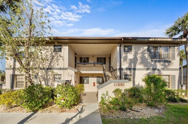 Building Photo - 19505 Quesada Ave Unit EE
