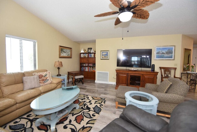 Photo - 3 Cherokee Ct W Unidad ID1261596P