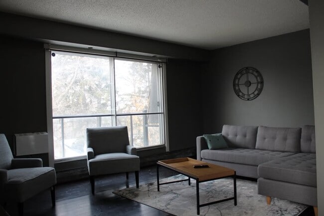 Photo - 710 Melrose Ave