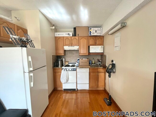 Photo - 1110 Commonwealth Ave Unidad 203