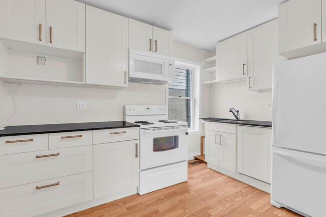 Photo - 294 Elizabeth St