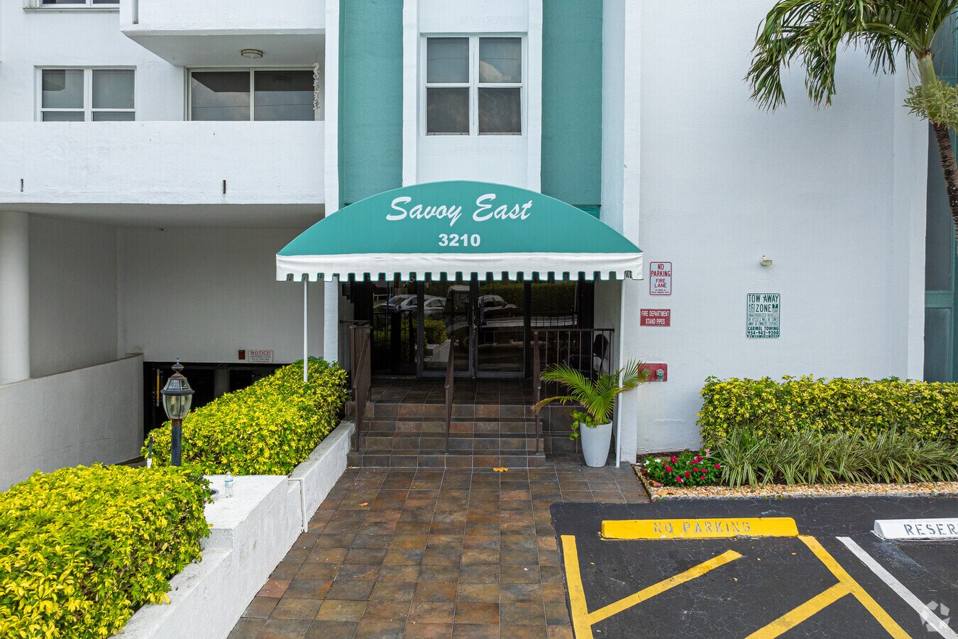 Photo - Savoy East Condominium
