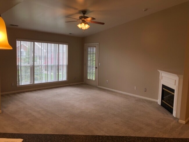 Photo - 51761 Adler Park Dr W