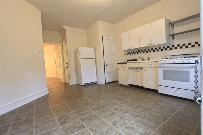 6335 Greene St Unit 1