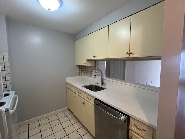 Photo - 750 Davol St Unit 814