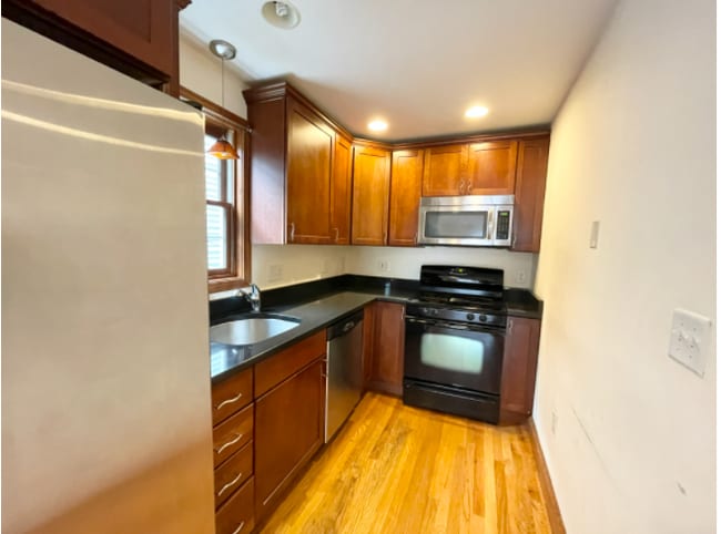Building Photo - 252 West St Unit 2