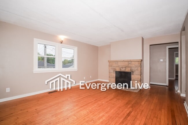 Photo - 1144 Chelsea Ave