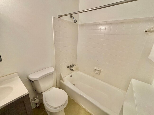 1221 S 3rd St Unit 10