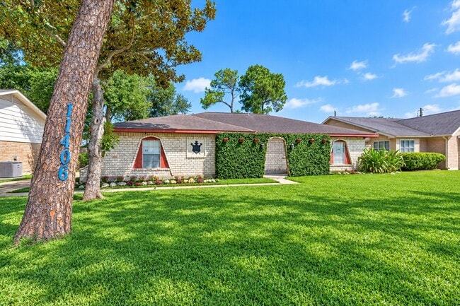 11406 High Star Dr